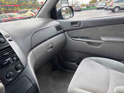 2007 Toyota Sienna LE 7-Passenger