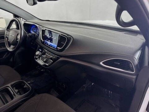 2021 Chrysler Pacifica Touring