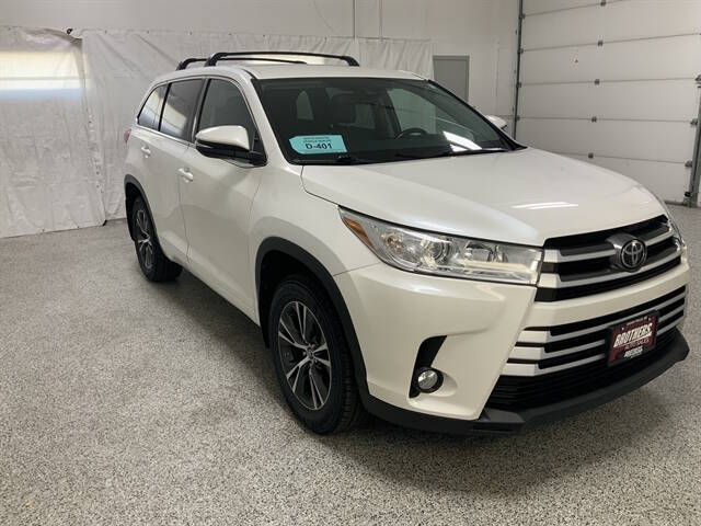 2018 Toyota Highlander LE