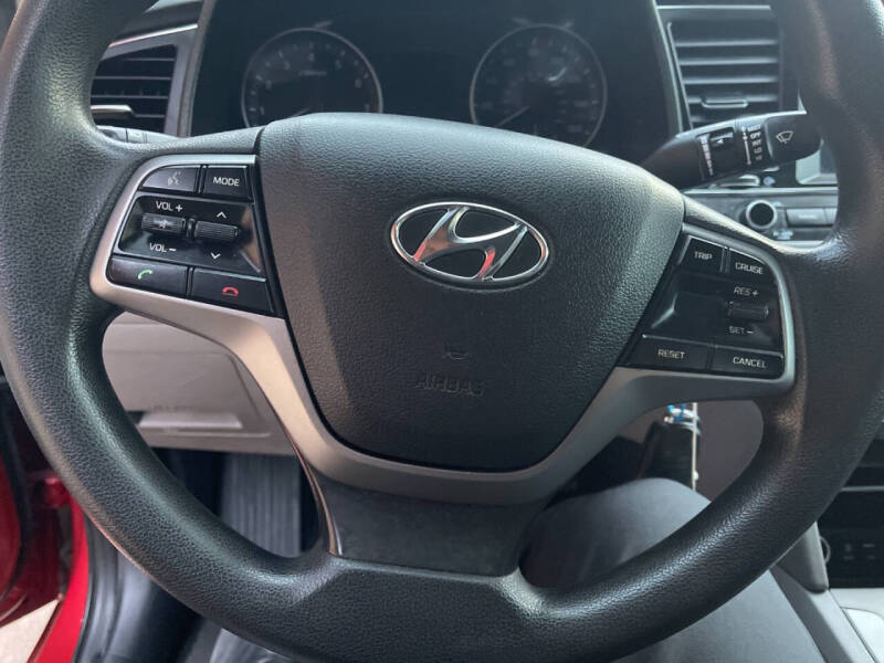 2018 Hyundai Elantra