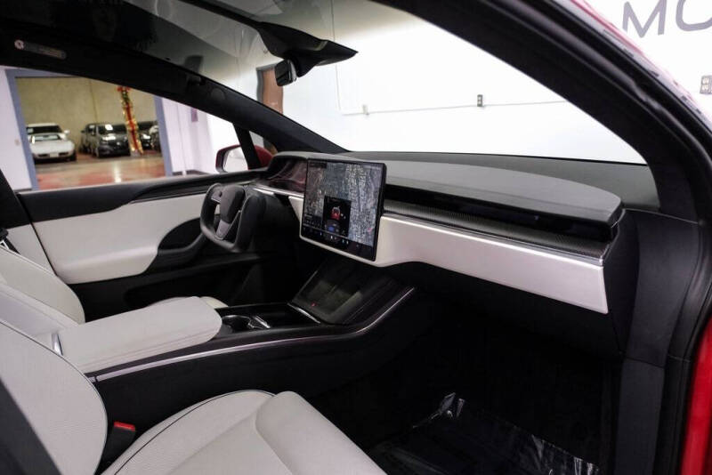 2022 Tesla Model X Plaid