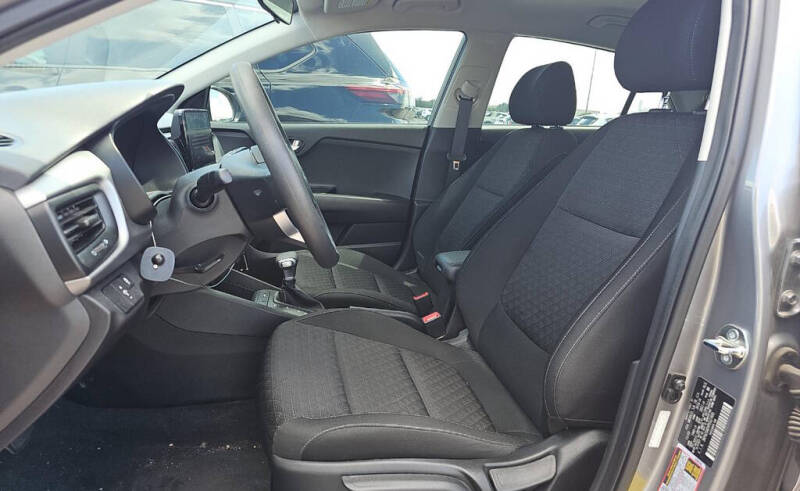 2023 Kia Rio 5-Door S