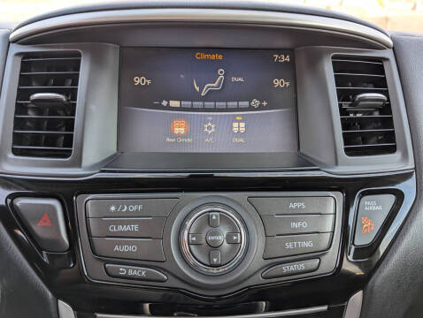 2017 Nissan Pathfinder S