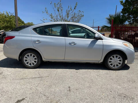 2013 Nissan Versa