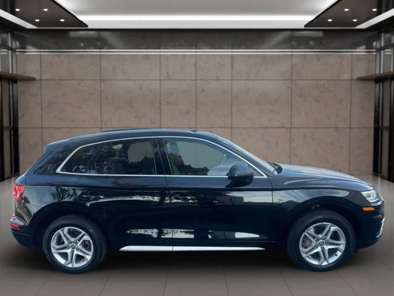 2019 Audi Q5 quattro Premium 45 TFSI