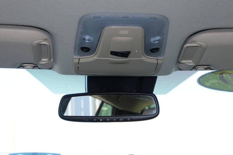 2019 Toyota Prius XLE AWD-e