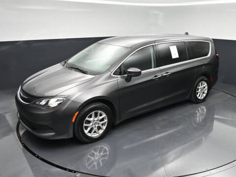2017 Chrysler Pacifica Touring