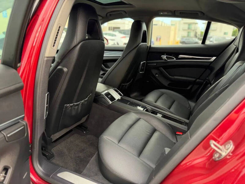 2011 Porsche Panamera