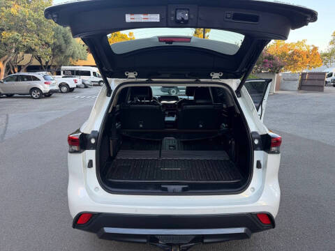 2021 Toyota Highlander Limited