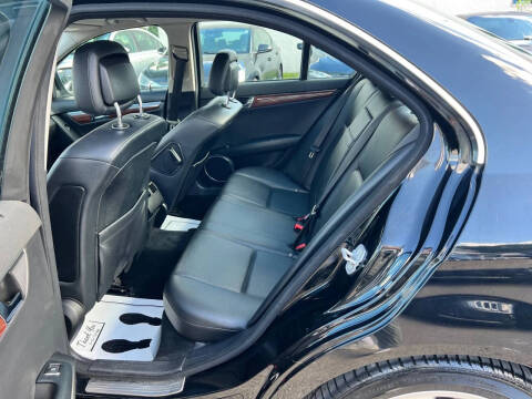 2009 Mercedes-Benz C-Class