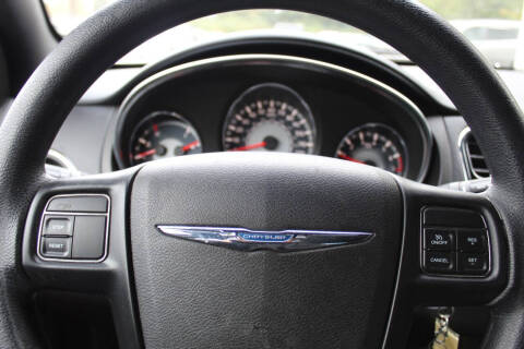 2013 Chrysler 200 LX