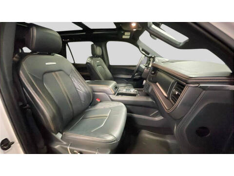 2022 Ford Expedition MAX Platinum