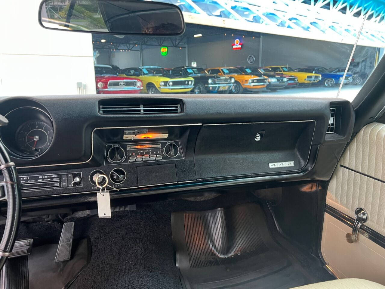 1968 Oldsmobile Cutlass 17