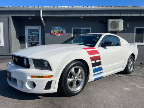 2006 Ford Mustang for sale at Great Lakes Classic Cars LLC in Hilton NY