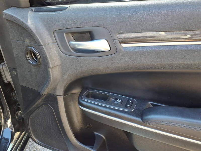 2022 Chrysler 300 Touring