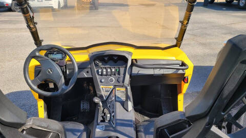2015 Can-Am Commander