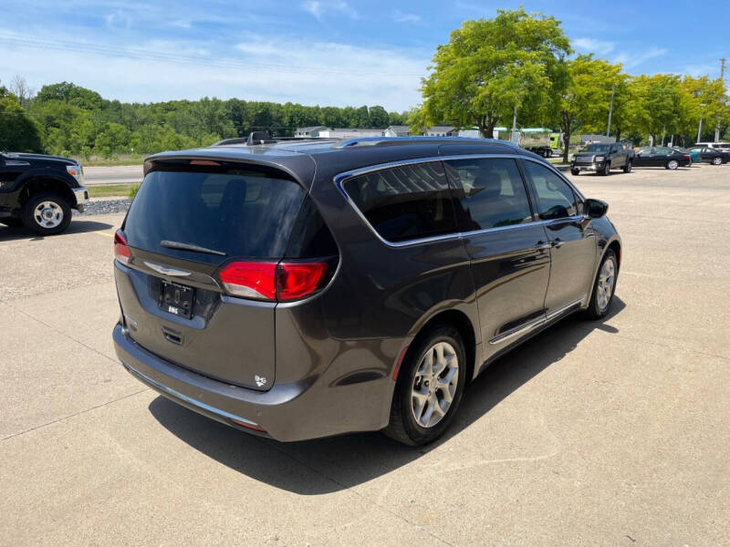 2018 Chrysler Pacifica Touring L