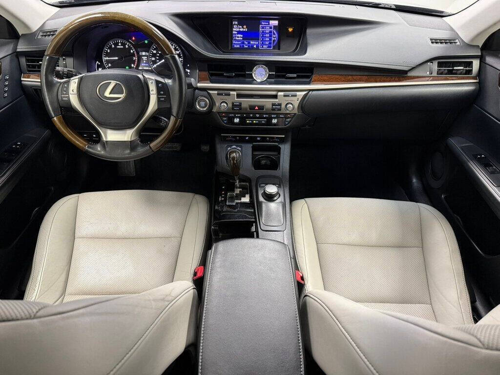 2013 Lexus ES 350 for sale at Conway Imports in   Streamwood, IL