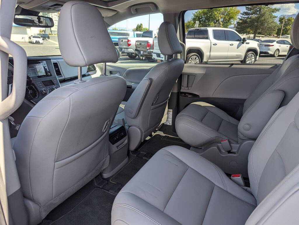 2019 Toyota Sienna for sale at Axio Auto Boise in Boise, ID