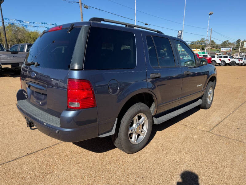 2004 Ford Explorer XLT