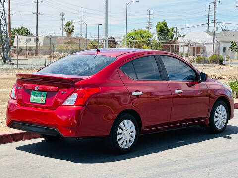 2018 Nissan Versa SV