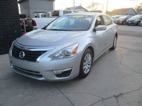 2014 Nissan Altima for sale at Grace Motors in Manteca CA