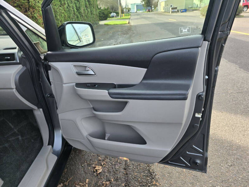 2011 Honda Odyssey EX-L w/DVD