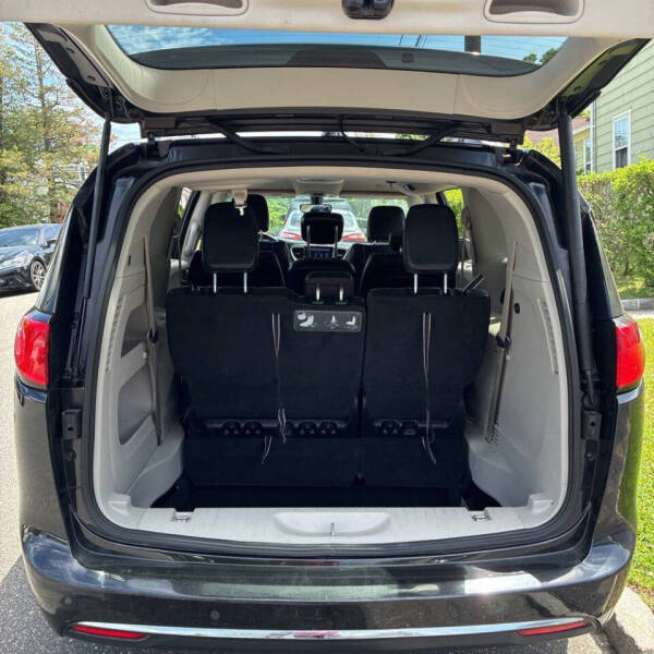 2019 Chrysler Pacifica Touring L