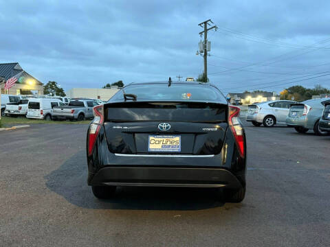 2016 Toyota Prius Three