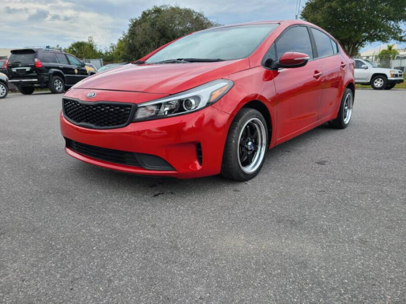 2017 Kia Forte S's photo
