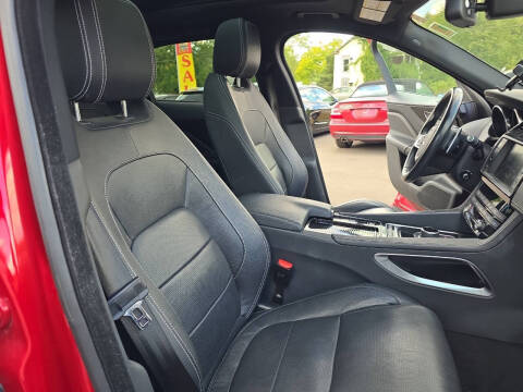 2018 Jaguar F-PACE S