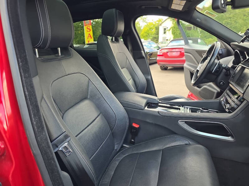 2018 Jaguar F-PACE S