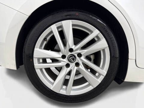 2023 Lexus IS 300