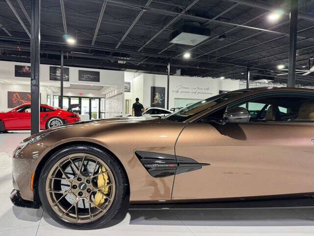 2025 Aston Martin Vanquish