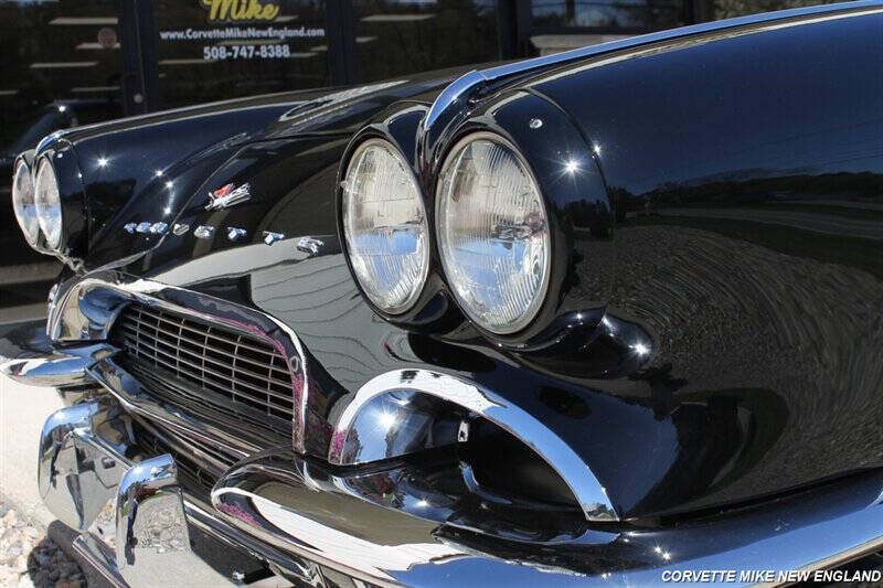 1961 Chevrolet Corvette 13