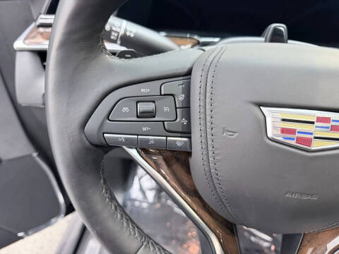 2022 Cadillac Escalade ESV Sport Platinum