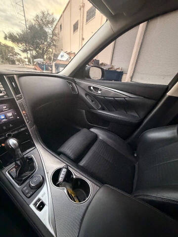 2014 Infiniti Q50 Hybrid Sport