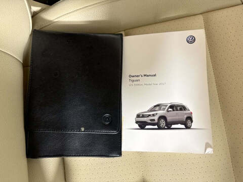 2017 Volkswagen Tiguan 2.0T Limited S 4Motion