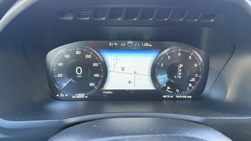 2016 Volvo XC90 T6 Momentum