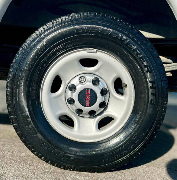 2017 GMC Savana 2500