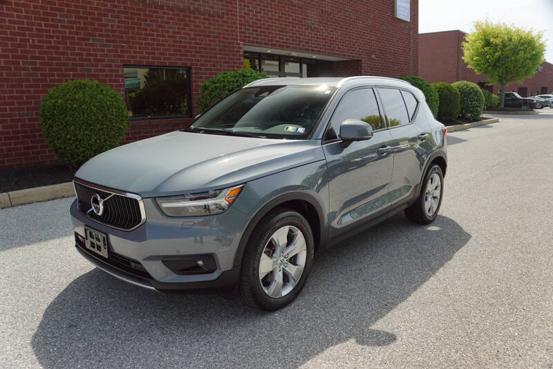 2021 Volvo XC40 T5 Momentum