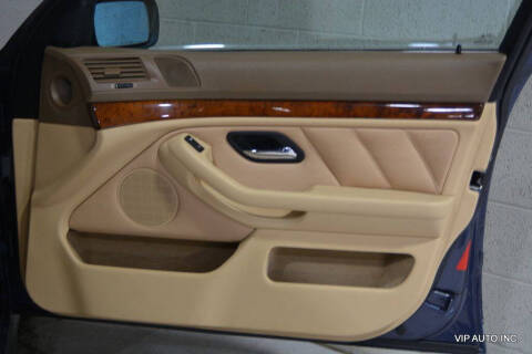 2002 BMW 5 Series 525i