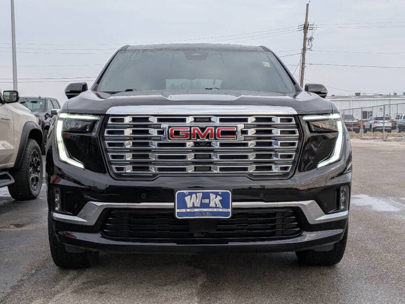 2024 GMC Acadia Denali