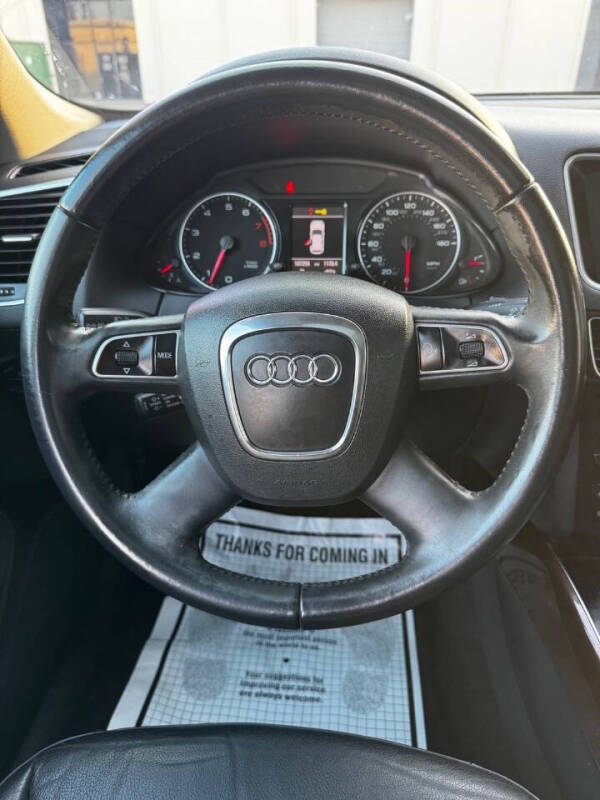 2012 Audi Q5 3.2 quattro Premium Plus