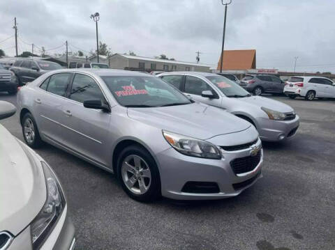 2015 Chevrolet Malibu for sale at CE Auto Sales in Baytown TX