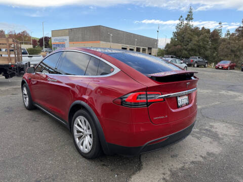 2018 Tesla Model X 75D