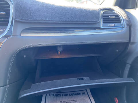 2013 Chrysler 300 C John Varvatos Limited Edition