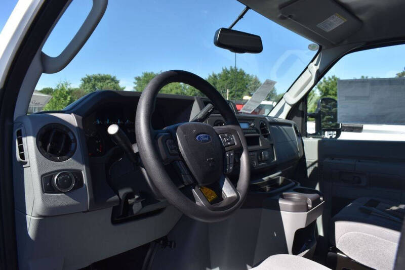 2025 Ford E-Series