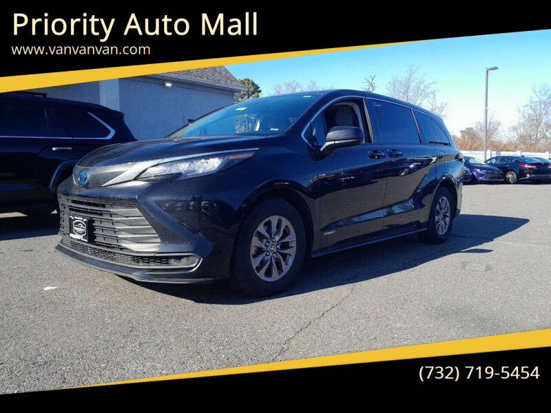 2021 Toyota Sienna LE 8-Passenger