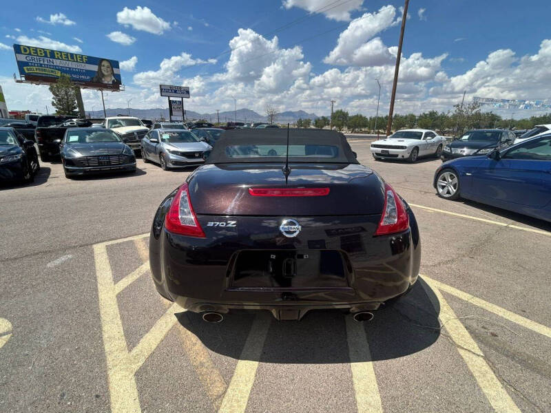 2012 Nissan 370Z Base photo 7